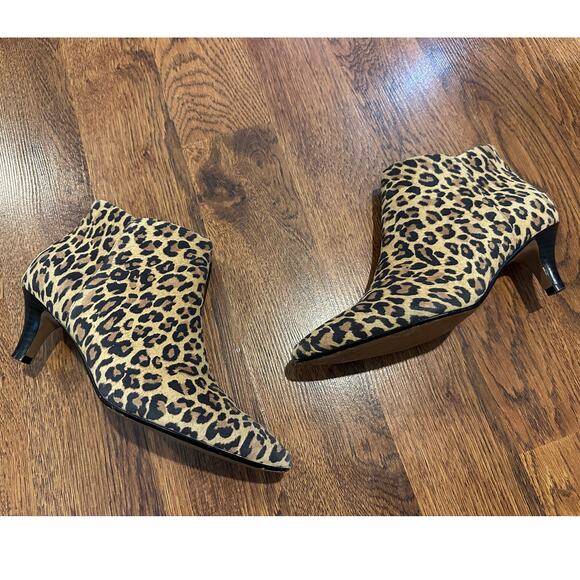 Collection by Clarks Women’s Linvale Sea Leopard Kitten Heel Boots – Size 7.5 - Picture 1 of 11